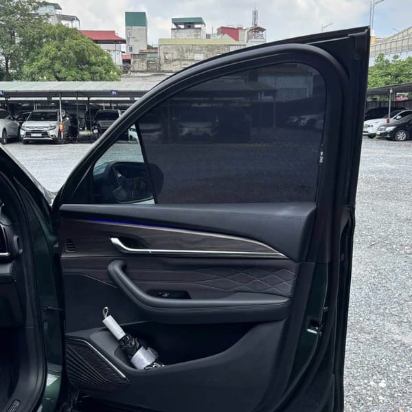 GEELY MONJARO custom-fit car window sun shades — photo 2