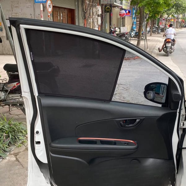 HONDA BRIO custom-fit car window sun shades — photo 2