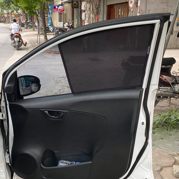 HONDA BRIO custom-fit car window sun shades — photo 4