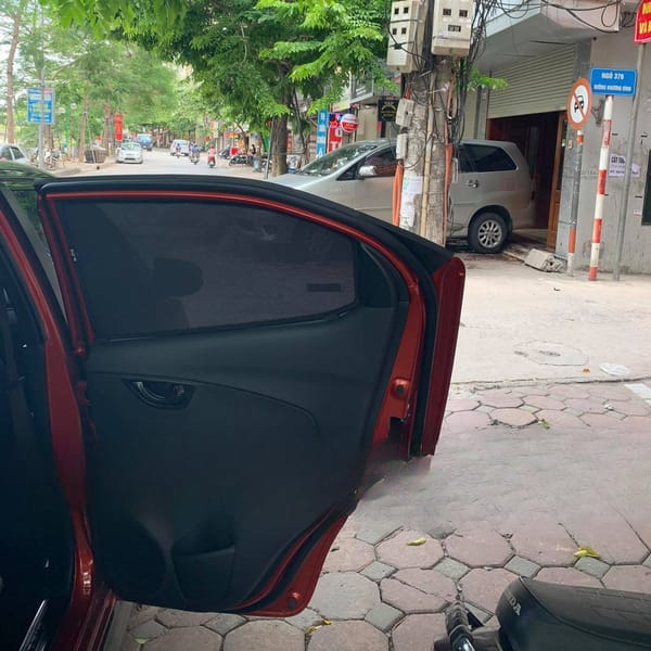 HONDA BRIO custom-fit car window sun shades — photo 7