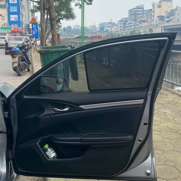 HONDA CIVIC 2016-2021 custom-fit car window sun shades — photo 2