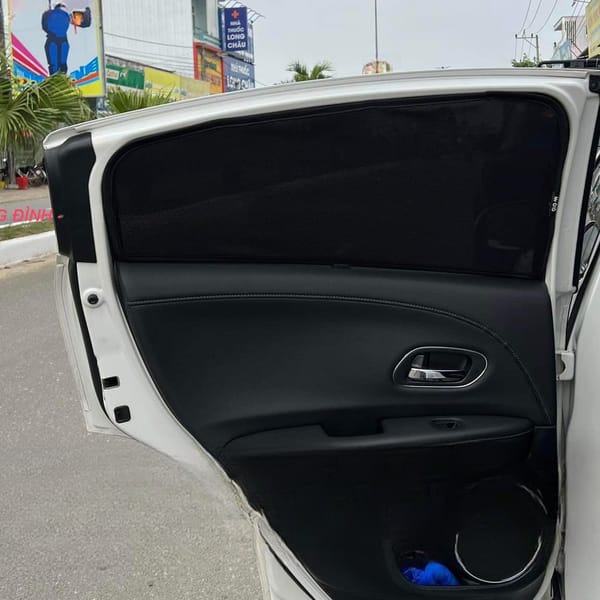 HONDA HR-V 2016-2022 custom-fit car window sun shades — photo 5