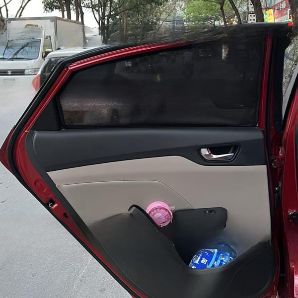 HYUNDAI ACCENT 2017-2023 custom-fit car window sun shades — photo 1