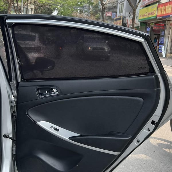 HYUNDAI ACCENT SEDAN 2011-2016 custom-fit car window sun shades — photo 3