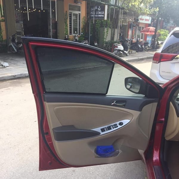 HYUNDAI ACCENT SEDAN 2011-2016 custom-fit car window sun shades — photo 8