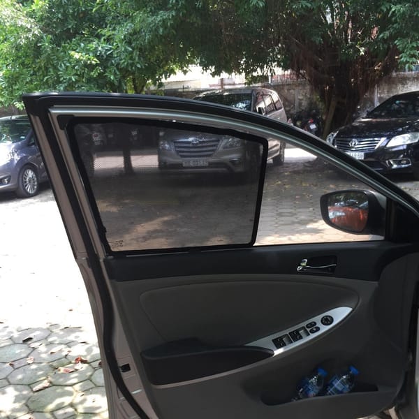 HYUNDAI ACCENT HATCHBACK 2010-2016 custom-fit car window sun shades — photo 6