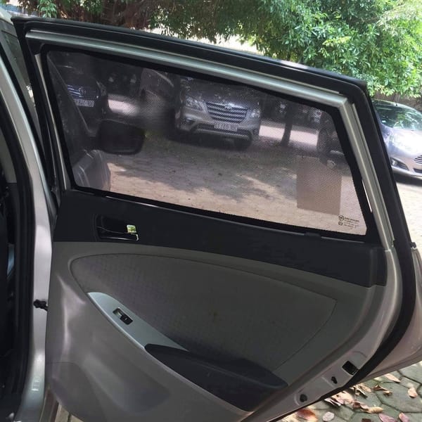 HYUNDAI ACCENT HATCHBACK 2010-2016 custom-fit car window sun shades — photo 8