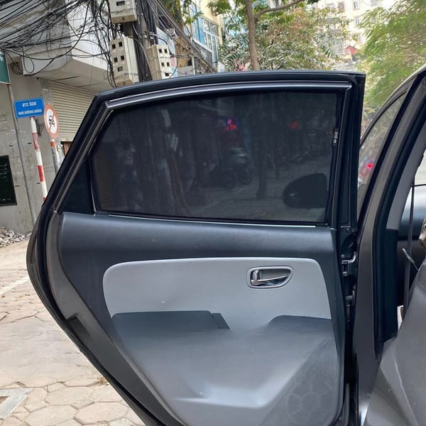 HYUNDAI AVANTE custom-fit car window sun shades — photo 1