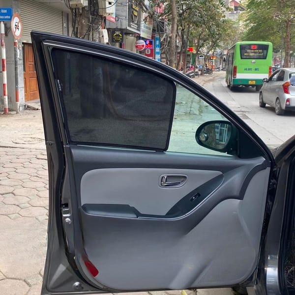 HYUNDAI AVANTE custom-fit car window sun shades — photo 2