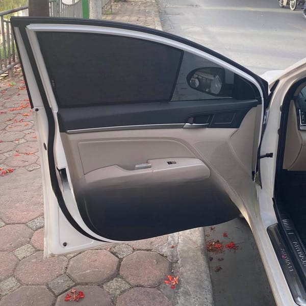 HYUNDAI ELANTRA 2017-2020 custom-fit car window sun shades — photo 2