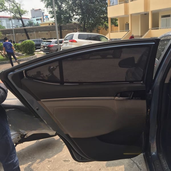 HYUNDAI ELANTRA 2017-2020 custom-fit car window sun shades — photo 5