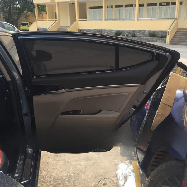 HYUNDAI ELANTRA 2017-2020 custom-fit car window sun shades — photo 8