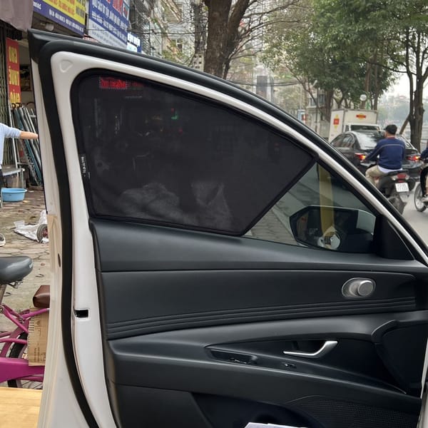 HYUNDAI ELANTRA 2021-2025 custom-fit car window sun shades — photo 2