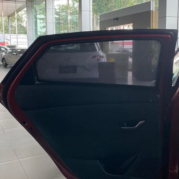 HYUNDAI ELANTRA 2021-2025 custom-fit car window sun shades — photo 5