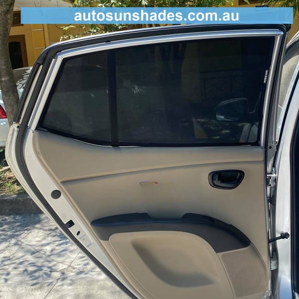 HYUNDAI I10 HATCHBACK 2009-2013 custom-fit car window sun shades — photo 3