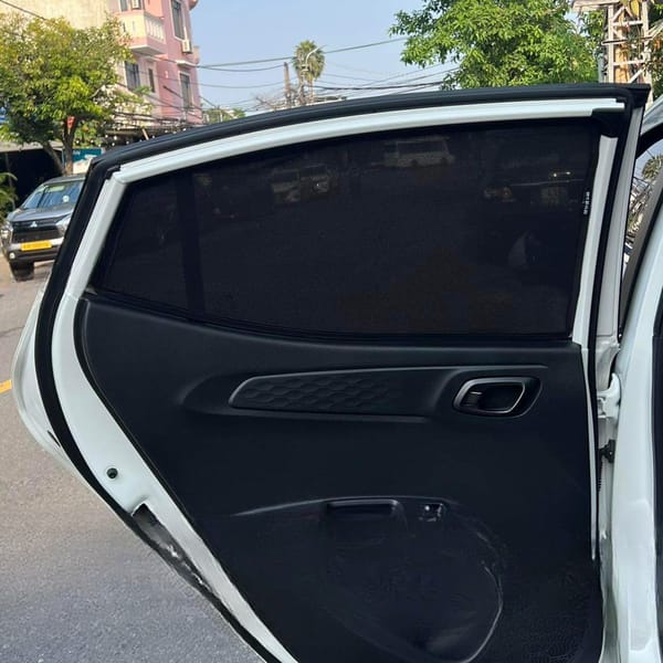 HYUNDAI I10 HATCHBACK 2021-2025 custom-fit car window sun shades — photo 1