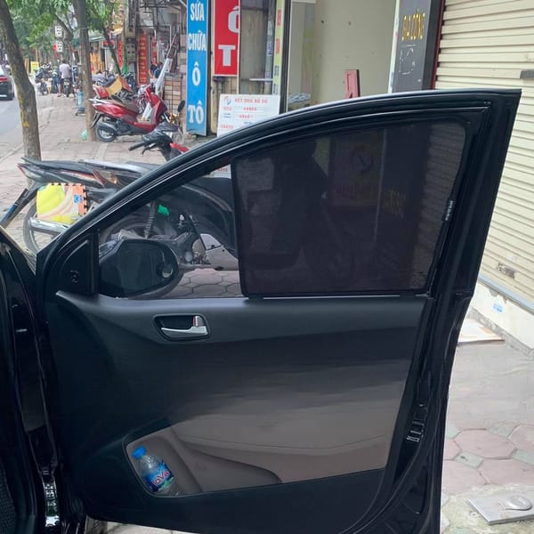 HYUNDAI I10 SEDAN 2014-2020 custom-fit car window sun shades — photo 2