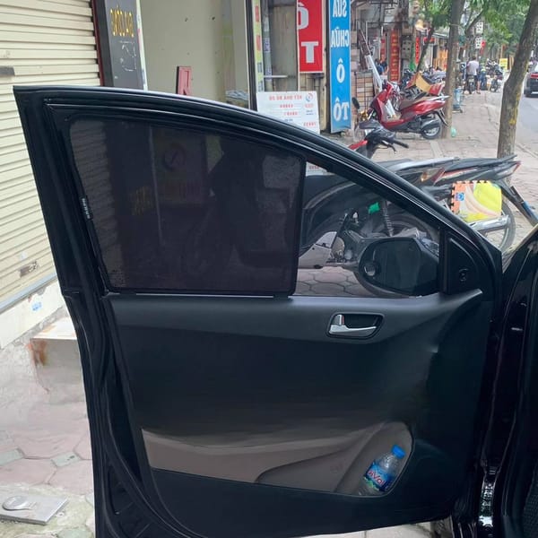HYUNDAI I10 SEDAN 2014-2020 custom-fit car window sun shades — photo 4