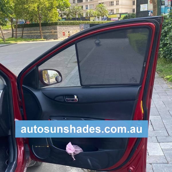 HYUNDAI I20 2008-2012 custom-fit car window sun shades — photo 6