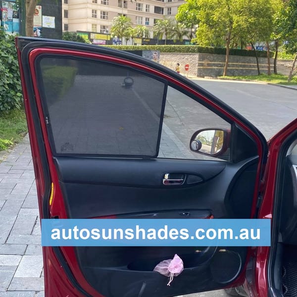 HYUNDAI I20 2008-2012 custom-fit car window sun shades — photo 8