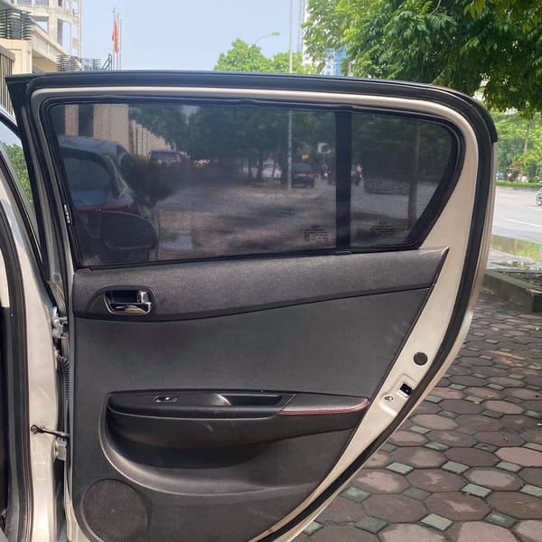 HYUNDAI I20 2008-2012 custom-fit car window sun shades — photo 11