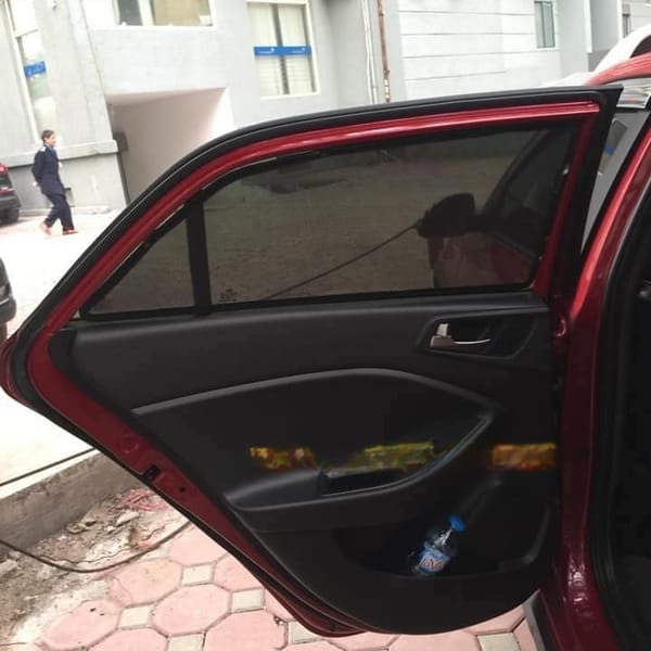 HYUNDAI I20 2008-2012 custom-fit car window sun shades — photo 17