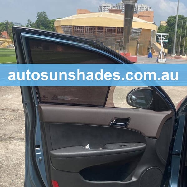 HYUNDAI I30 2007-2012 custom-fit car window sun shades — photo 8