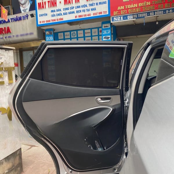 HYUNDAI SANTA FE 2013-2018 custom-fit car window sun shades — photo 1