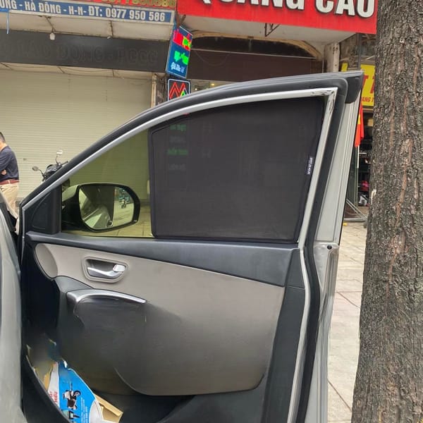 HYUNDAI SANTA FE 2013-2018 custom-fit car window sun shades — photo 4