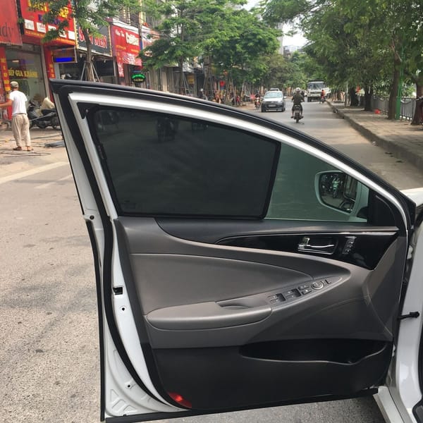 HYUNDAI I45 2010-2014 custom-fit car window sun shades — photo 6