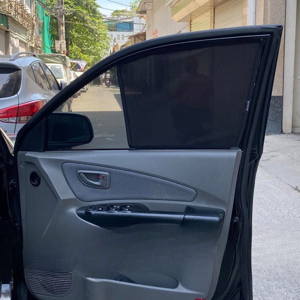 HYUNDAI TUCSON 2002-2009 custom-fit car window sun shades — photo 4