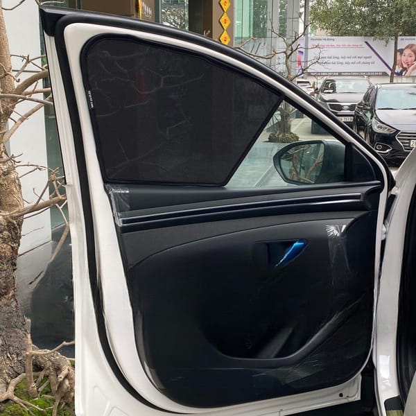 HYUNDAI TUCSON 2022-2025 custom-fit car window sun shades — photo 4