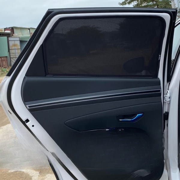 HYUNDAI TUCSON 2022-2025 custom-fit car window sun shades — photo 6