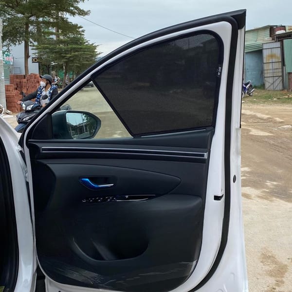 HYUNDAI TUCSON 2022-2025 custom-fit car window sun shades — photo 8