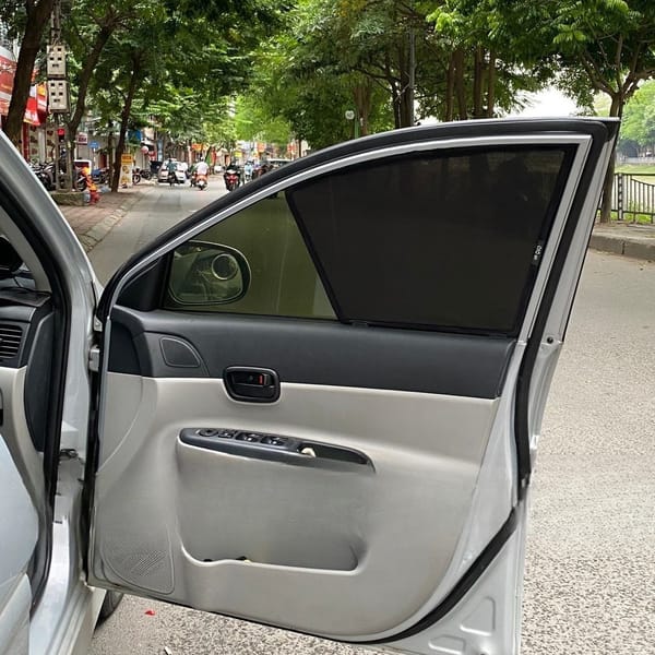HYUNDAI VERNA custom-fit car window sun shades — photo 4