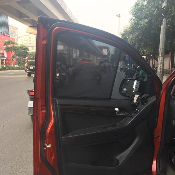 ISUZU D-MAX 2015-2019 custom-fit car window sun shades — photo 8