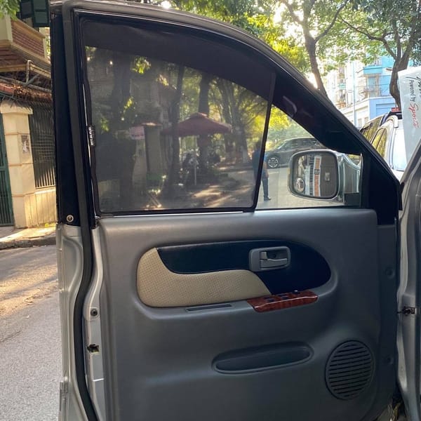 ISUZU HILANDER custom-fit car window sun shades — photo 4
