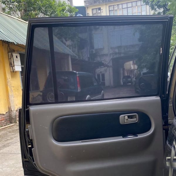 ISUZU HILANDER custom-fit car window sun shades — photo 5