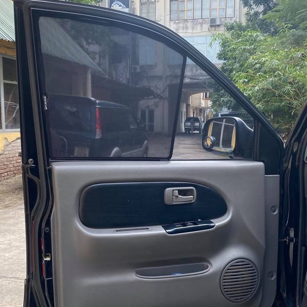 ISUZU HILANDER custom-fit car window sun shades — photo 6