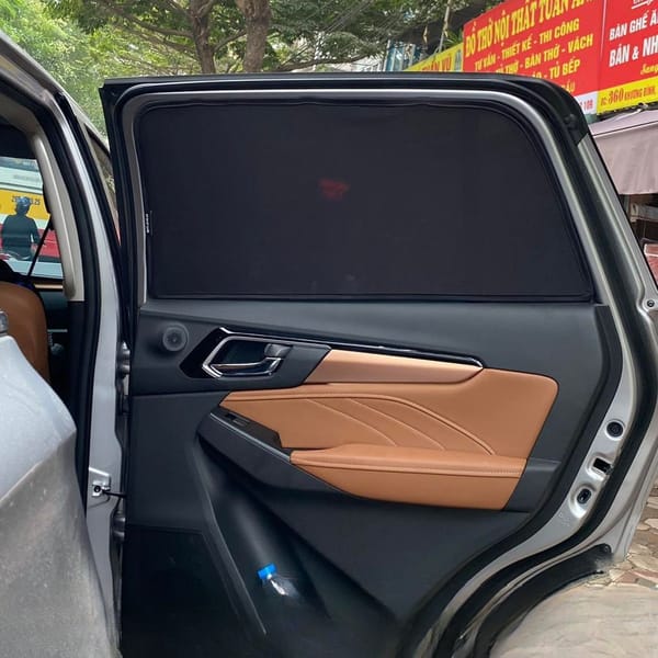 ISUZU MU-X 2021-2025 custom-fit car window sun shades — photo 1