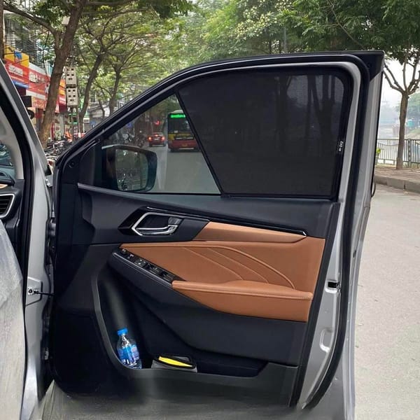 ISUZU MU-X 2021-2025 custom-fit car window sun shades — photo 2