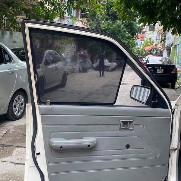 KIA CD5 PRIDE HATCHBACK custom-fit car window sun shades — photo 2