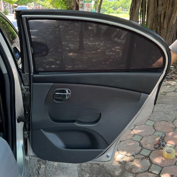 KIA PRIDE / KIA RIO SEDAN 2010 custom-fit car window sun shades — photo 3