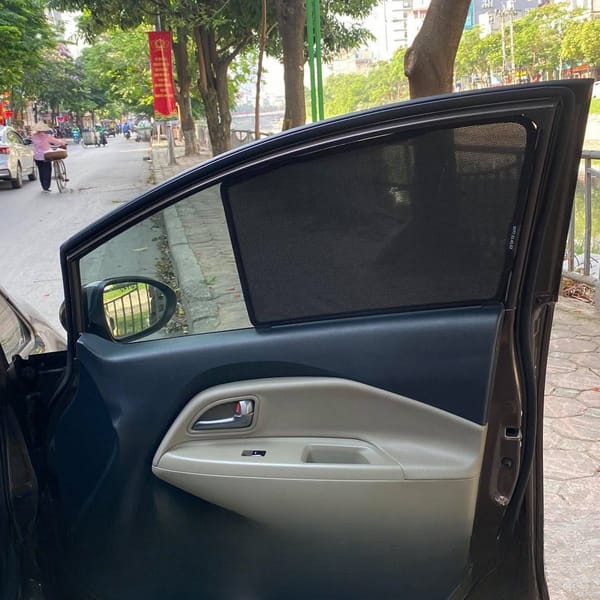 KIA RIO HATCHBACK custom-fit car window sun shades — photo 8