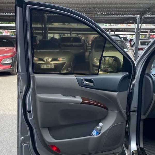 KIA GRAND CARNIVAL 2015-2021 custom-fit car window sun shades — photo 9