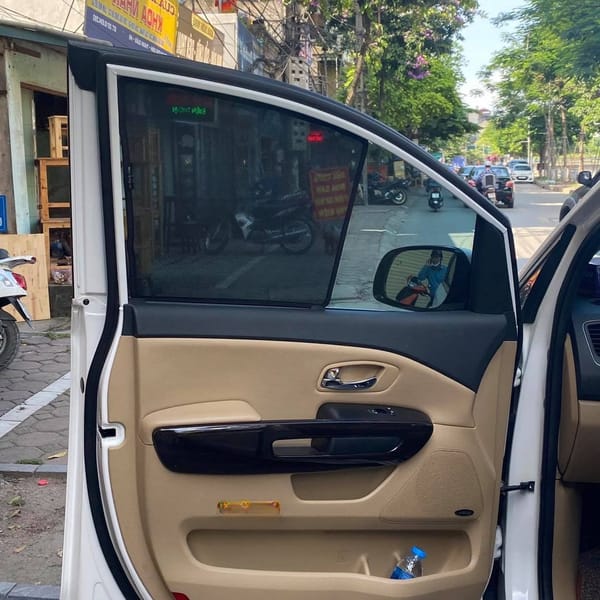 KIA GRAND CARNIVAL 2015-2021 custom-fit car window sun shades — photo 4