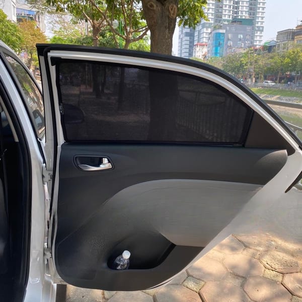 KIA SOLUTO custom-fit car window sun shades — photo 2