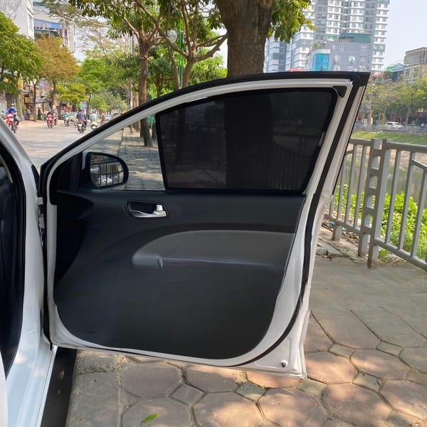 KIA SOLUTO custom-fit car window sun shades — photo 4