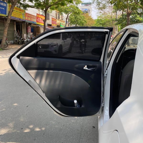 KIA SOLUTO custom-fit car window sun shades — photo 6