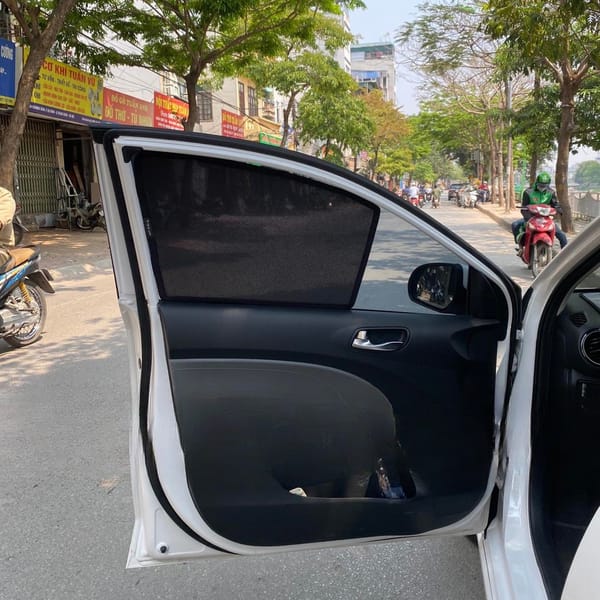 KIA SOLUTO custom-fit car window sun shades — photo 8